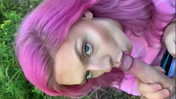 Tgirls Fucking and Sucking Outdoors