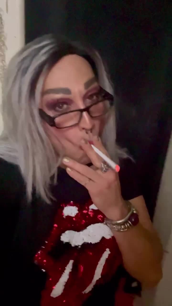 Smoking Fetish Goddess Marilyn Does It Again