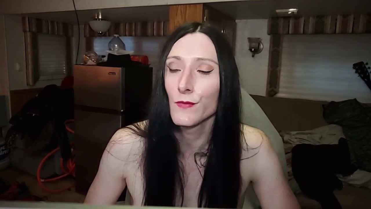 Goth tranny jerks, cums & jerks again🍆💦